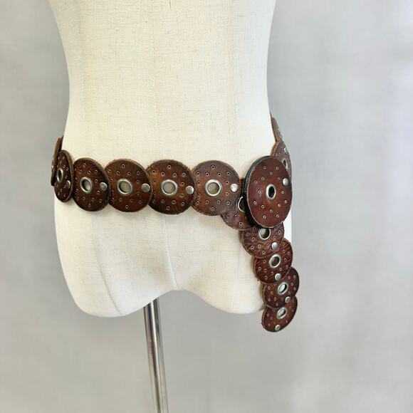 Western boho leather Disc Concho Belt Brown silver grommets one size adjustable - Picture 14 of 14